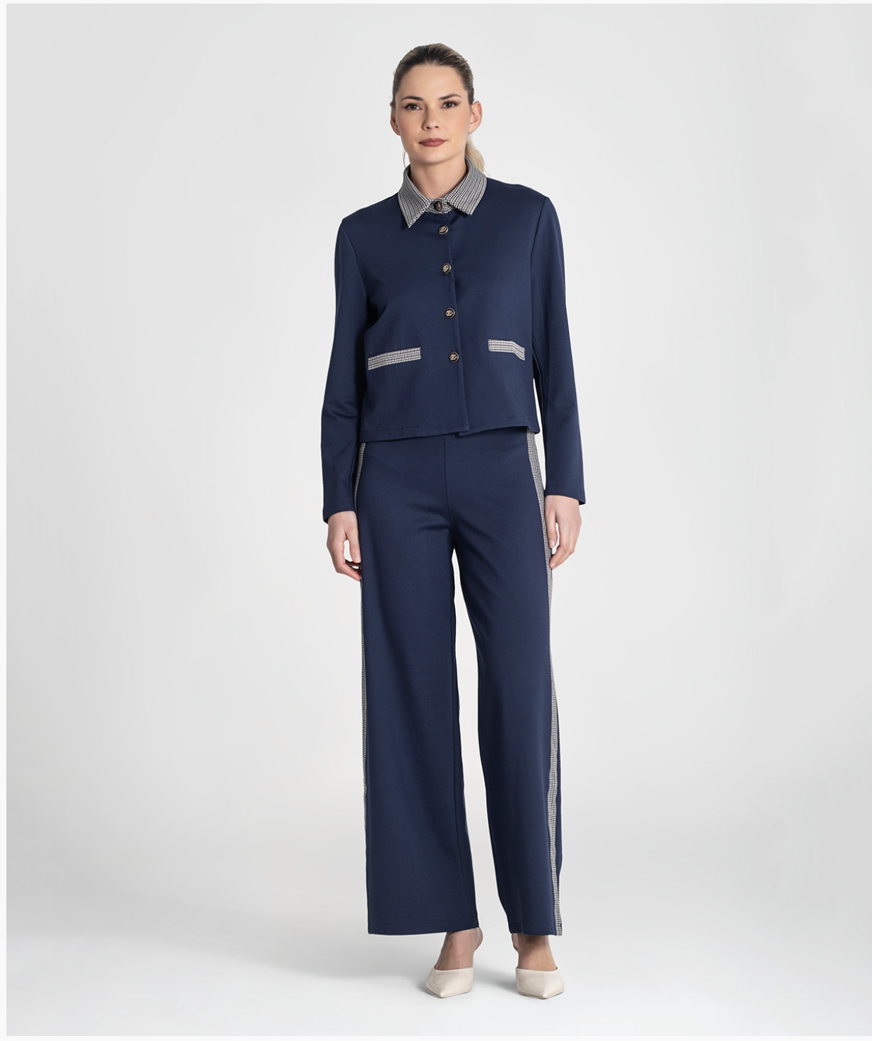 Pants with pied-de-poule
