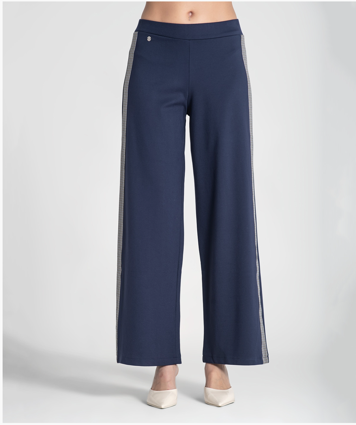 Pants with pied-de-poule