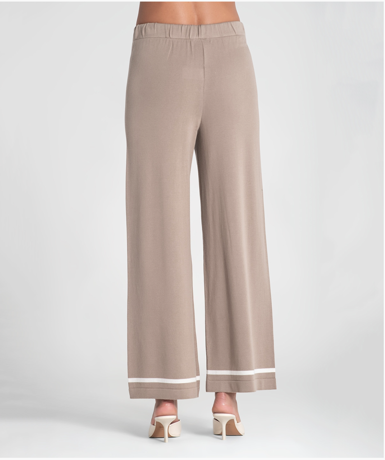 Basic pants with a striped bottom