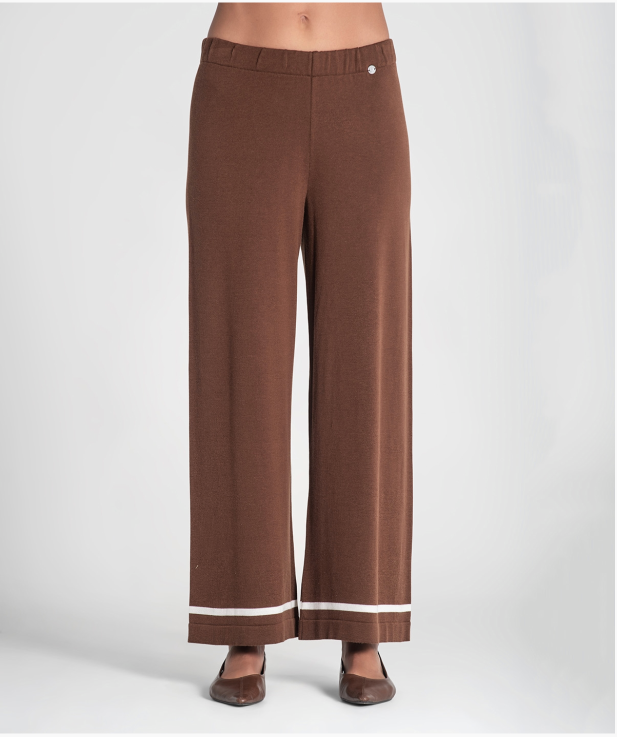 Basic pants with a striped bottom