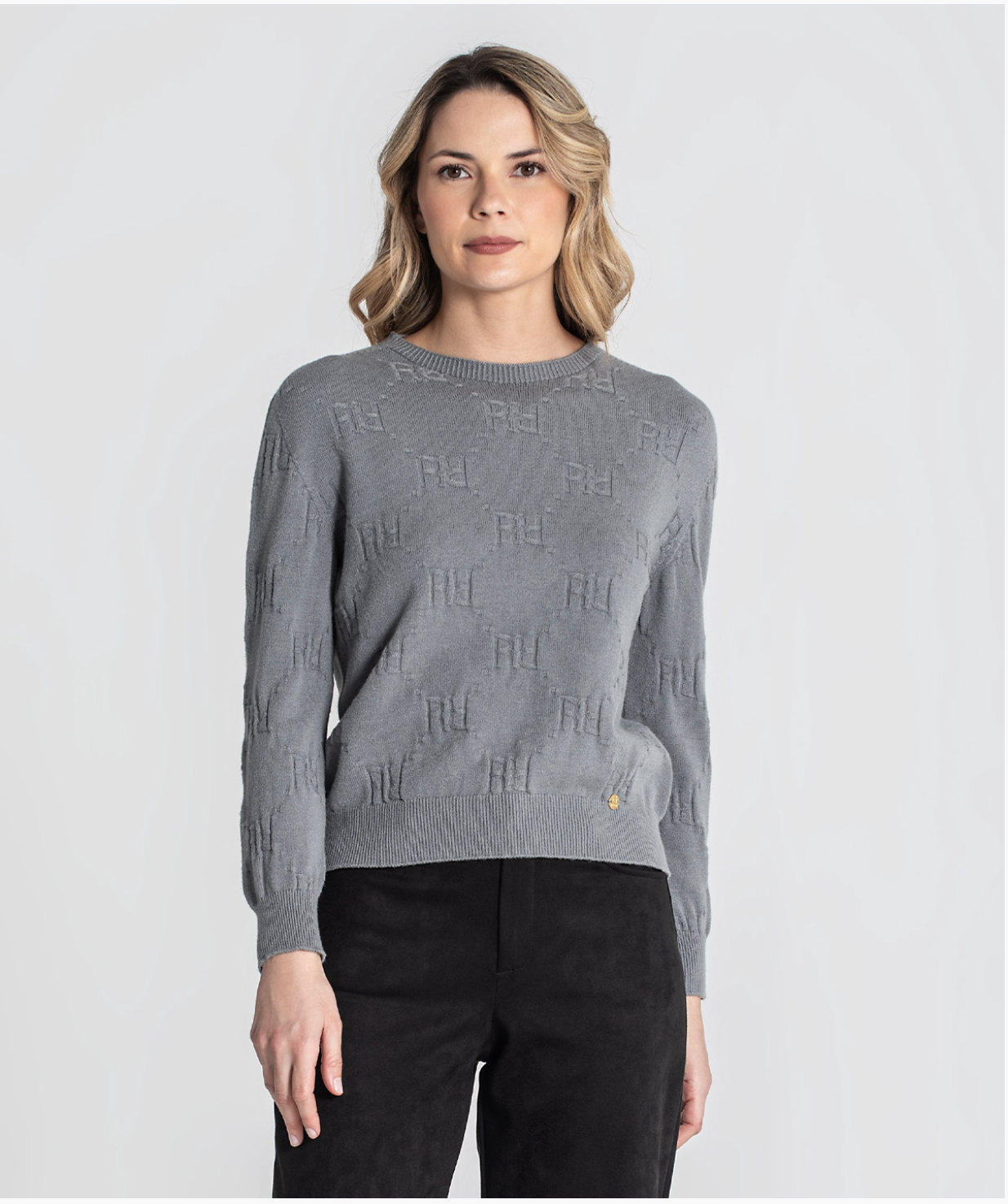 Sweater with embossed "rr" texture