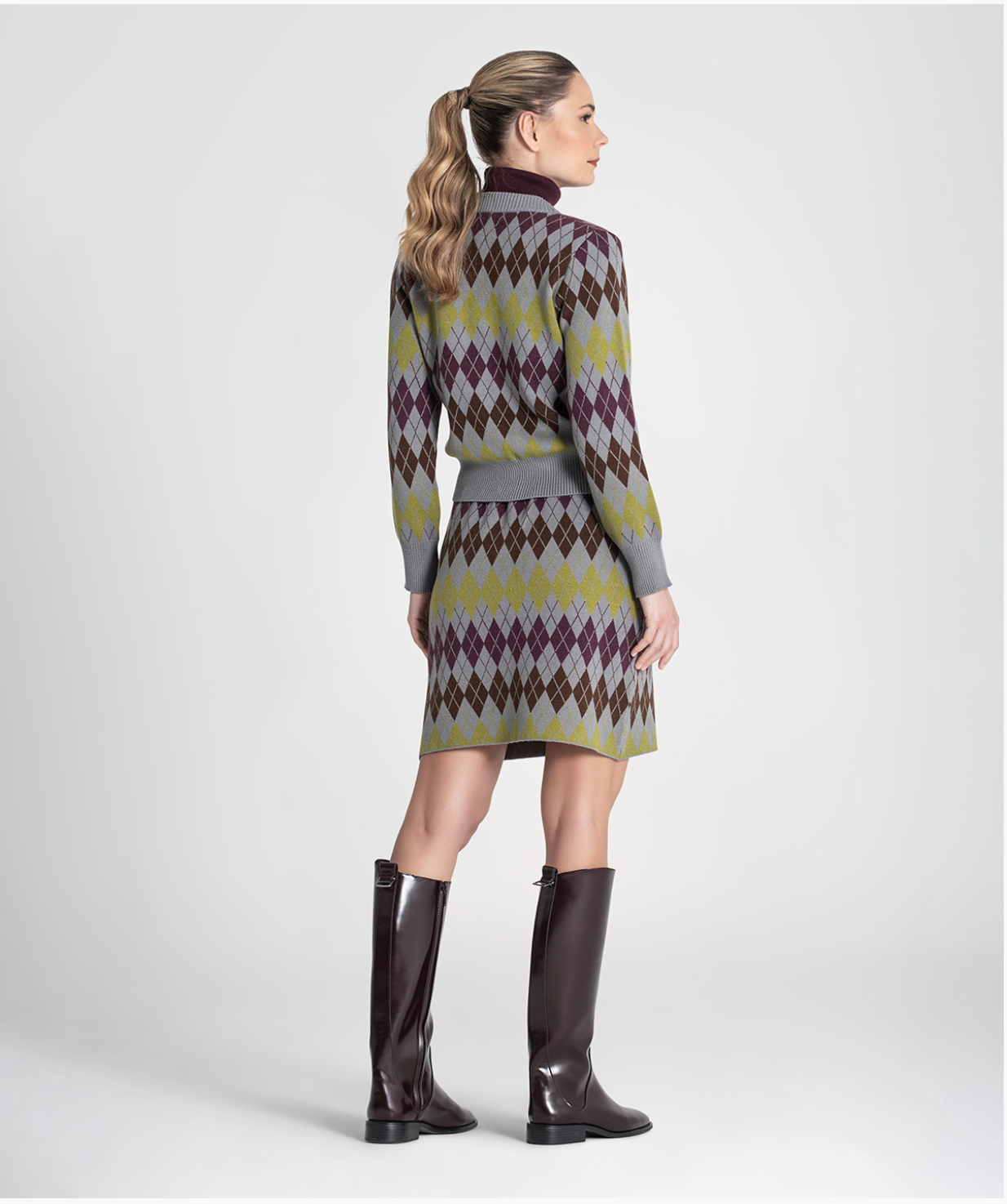 Short cardigan with jacquard